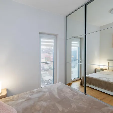 Apartment Cozy Old Town Near Mcdonalds By Polo Aparments